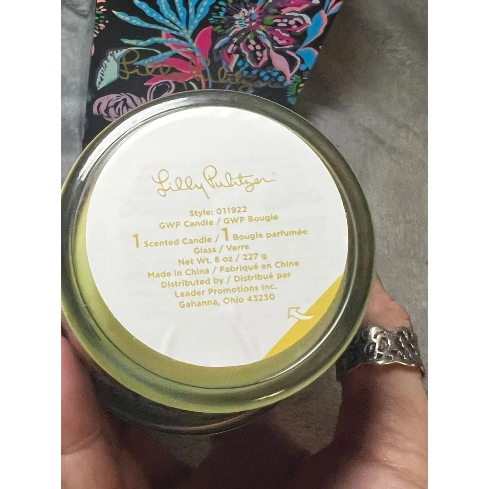 Lilly Pulitzer 8 oz Scented Candle Tropical Floral Glass Jar Lid Gift Box New